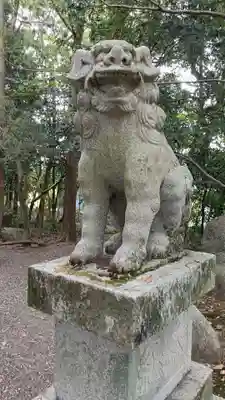 野志里神社の狛犬