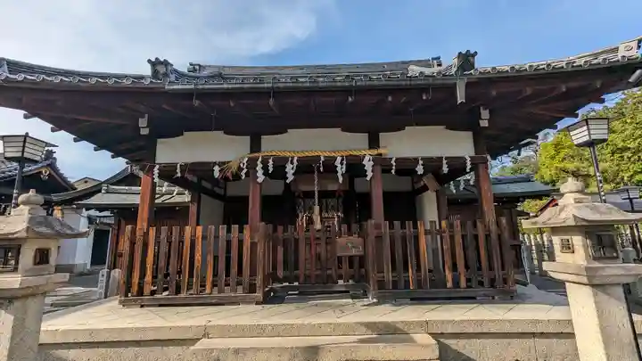 六請神社の本殿・本堂