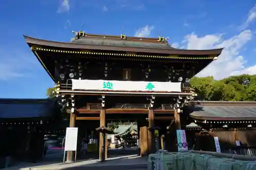 真清田神社の山門・神門