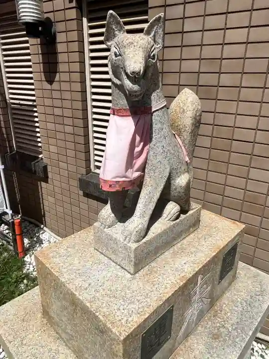 二宮稲荷神社の{uncategorized: "未分類", other: "その他", undefined: "問題あり", building: "その他建物", grave: "お墓", sacred_gate: "鳥居", guardian: "狛犬", statue: "像", buddha: "仏像", history: "歴史", nature: "自然", garden: "庭園", animal: "動物", pagoda: "塔", temizu: "手水舎", mountain_gate: "山門・神門", sanctuary: "本殿・本堂", subordinate: "末社・摂社", art: "芸術", scenery: "景色", jizo: "地蔵", ema: "絵馬", goshuin: "御朱印", omikuji: "おみくじ", items: "授与品その他", amulet: "お守り", goshuincho: "御朱印帳", eats: "食事", festival: "お祭り", votive_dance: "神楽", shichigosan: "七五三参", wedding: "結婚式", experience: "体験その他", initially: "初詣", around: "周辺", anti_infection: "感染症対策"}