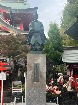 京濱伏見稲荷神社の{uncategorized: "未分類", other: "その他", undefined: "問題あり", building: "その他建物", grave: "お墓", sacred_gate: "鳥居", guardian: "狛犬", statue: "像", buddha: "仏像", history: "歴史", nature: "自然", garden: "庭園", animal: "動物", pagoda: "塔", temizu: "手水舎", mountain_gate: "山門・神門", sanctuary: "本殿・本堂", subordinate: "末社・摂社", art: "芸術", scenery: "景色", jizo: "地蔵", ema: "絵馬", goshuin: "御朱印", omikuji: "おみくじ", items: "授与品その他", amulet: "お守り", goshuincho: "御朱印帳", eats: "食事", festival: "お祭り", votive_dance: "神楽", shichigosan: "七五三参", wedding: "結婚式", experience: "体験その他", initially: "初詣", around: "周辺", anti_infection: "感染症対策"}