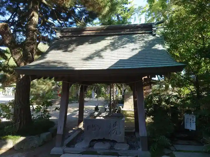 葛飾八幡宮の手水舎