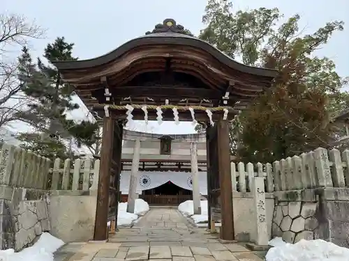 和貴宮神社の山門・神門