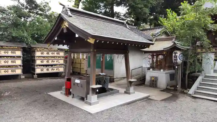 子安神社の手水舎