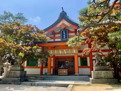 紅葉八幡宮の本殿