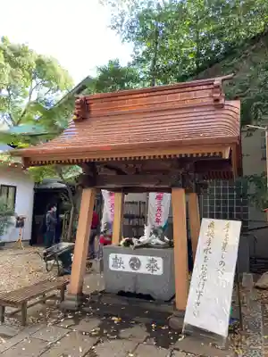 田無神社の手水舎