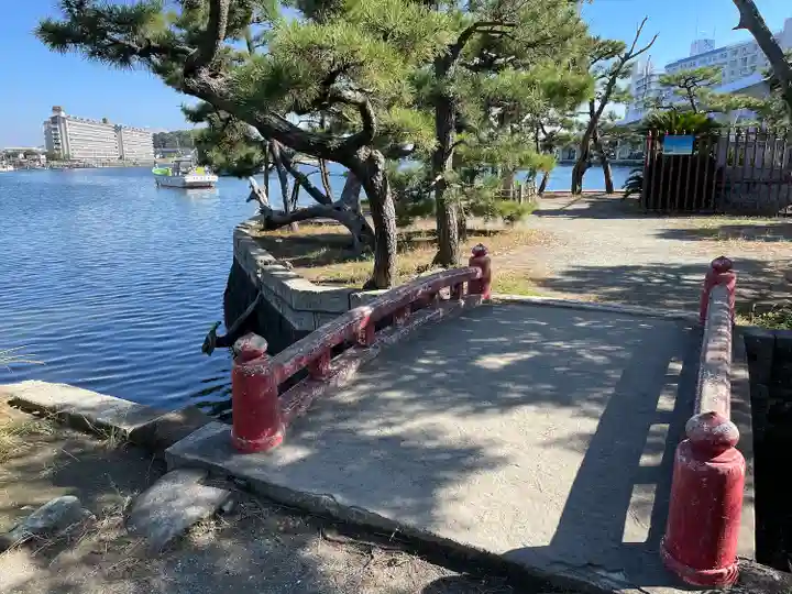 琵琶島神社(神奈川県)