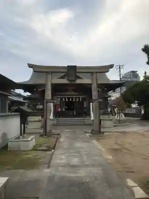 出世稻荷神社の鳥居
