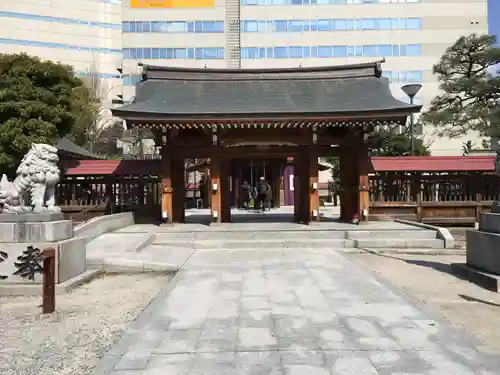 警固神社の山門