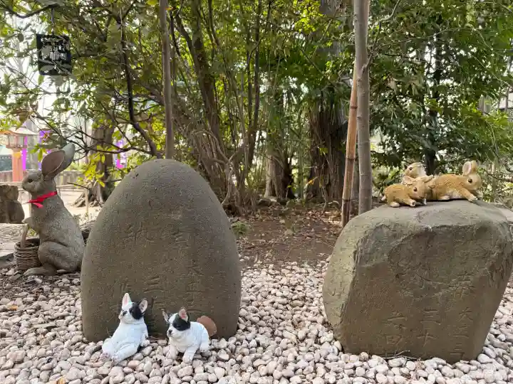 北澤八幡神社の{uncategorized: "未分類", other: "その他", undefined: "問題あり", building: "その他建物", grave: "お墓", sacred_gate: "鳥居", guardian: "狛犬", statue: "像", buddha: "仏像", history: "歴史", nature: "自然", garden: "庭園", animal: "動物", pagoda: "塔", temizu: "手水舎", mountain_gate: "山門・神門", sanctuary: "本殿・本堂", subordinate: "末社・摂社", art: "芸術", scenery: "景色", jizo: "地蔵", ema: "絵馬", goshuin: "御朱印", omikuji: "おみくじ", items: "授与品その他", amulet: "お守り", goshuincho: "御朱印帳", eats: "食事", festival: "お祭り", votive_dance: "神楽", shichigosan: "七五三参", wedding: "結婚式", experience: "体験その他", initially: "初詣", around: "周辺", anti_infection: "感染症対策"}