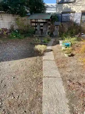 武蔵御嶽神社・出羽三山神社・道祖神の{uncategorized: "未分類", other: "その他", undefined: "問題あり", building: "その他建物", grave: "お墓", sacred_gate: "鳥居", guardian: "狛犬", statue: "像", buddha: "仏像", history: "歴史", nature: "自然", garden: "庭園", animal: "動物", pagoda: "塔", temizu: "手水舎", mountain_gate: "山門・神門", sanctuary: "本殿・本堂", subordinate: "末社・摂社", art: "芸術", scenery: "景色", jizo: "地蔵", ema: "絵馬", goshuin: "御朱印", omikuji: "おみくじ", items: "授与品その他", amulet: "お守り", goshuincho: "御朱印帳", eats: "食事", festival: "お祭り", votive_dance: "神楽", shichigosan: "七五三参", wedding: "結婚式", experience: "体験その他", initially: "初詣", around: "周辺", anti_infection: "感染症対策"}