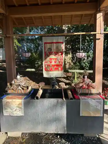 下野 星宮神社の{uncategorized: "未分類", other: "その他", undefined: "問題あり", building: "その他建物", grave: "お墓", sacred_gate: "鳥居", guardian: "狛犬", statue: "像", buddha: "仏像", history: "歴史", nature: "自然", garden: "庭園", animal: "動物", pagoda: "塔", temizu: "手水舎", mountain_gate: "山門・神門", sanctuary: "本殿・本堂", subordinate: "末社・摂社", art: "芸術", scenery: "景色", jizo: "地蔵", ema: "絵馬", goshuin: "御朱印", omikuji: "おみくじ", items: "授与品その他", amulet: "お守り", goshuincho: "御朱印帳", eats: "食事", festival: "お祭り", votive_dance: "神楽", shichigosan: "七五三参", wedding: "結婚式", experience: "体験その他", initially: "初詣", around: "周辺", anti_infection: "感染症対策"}