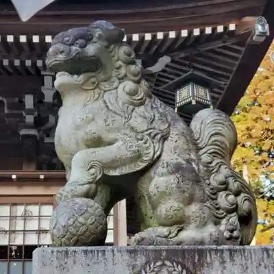 田村神社の狛犬