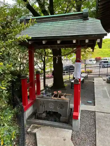 南大沢八幡神社の{uncategorized: "未分類", other: "その他", undefined: "問題あり", building: "その他建物", grave: "お墓", sacred_gate: "鳥居", guardian: "狛犬", statue: "像", buddha: "仏像", history: "歴史", nature: "自然", garden: "庭園", animal: "動物", pagoda: "塔", temizu: "手水舎", mountain_gate: "山門・神門", sanctuary: "本殿・本堂", subordinate: "末社・摂社", art: "芸術", scenery: "景色", jizo: "地蔵", ema: "絵馬", goshuin: "御朱印", omikuji: "おみくじ", items: "授与品その他", amulet: "お守り", goshuincho: "御朱印帳", eats: "食事", festival: "お祭り", votive_dance: "神楽", shichigosan: "七五三参", wedding: "結婚式", experience: "体験その他", initially: "初詣", around: "周辺", anti_infection: "感染症対策"}