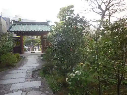 大巧寺の山門