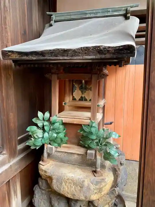 三森稲荷大神の末社・摂社