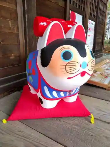 滑川神社 - 仕事と子どもの守り神の狛犬