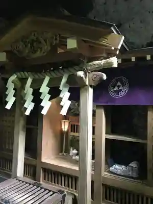 銭洗弁財天宇賀福神社の本殿・本堂