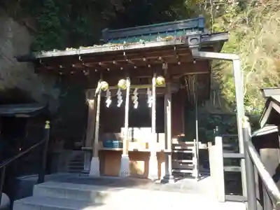 銭洗弁財天宇賀福神社の本殿・本堂