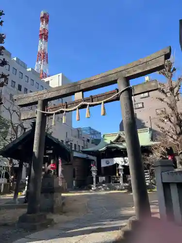 千束稲荷神社の{uncategorized: "未分類", other: "その他", undefined: "問題あり", building: "その他建物", grave: "お墓", sacred_gate: "鳥居", guardian: "狛犬", statue: "像", buddha: "仏像", history: "歴史", nature: "自然", garden: "庭園", animal: "動物", pagoda: "塔", temizu: "手水舎", mountain_gate: "山門・神門", sanctuary: "本殿・本堂", subordinate: "末社・摂社", art: "芸術", scenery: "景色", jizo: "地蔵", ema: "絵馬", goshuin: "御朱印", omikuji: "おみくじ", items: "授与品その他", amulet: "お守り", goshuincho: "御朱印帳", eats: "食事", festival: "お祭り", votive_dance: "神楽", shichigosan: "七五三参", wedding: "結婚式", experience: "体験その他", initially: "初詣", around: "周辺", anti_infection: "感染症対策"}