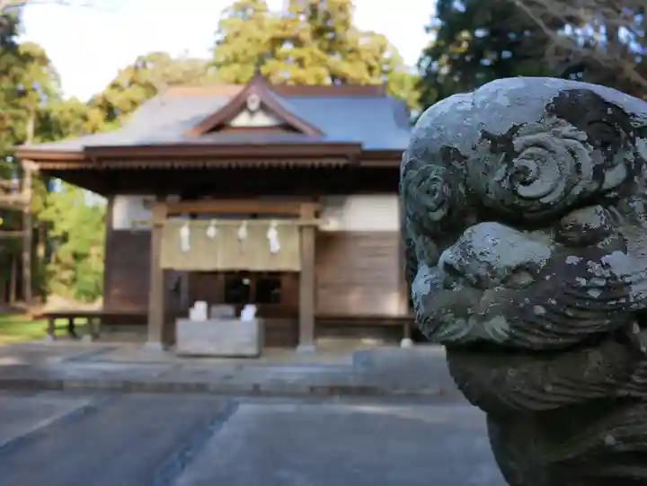 蛟蝄神社奥の宮の狛犬