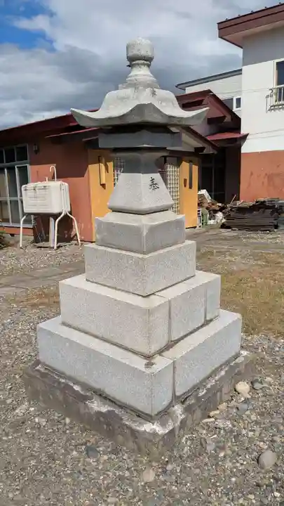 正一位出世 稲荷大明神のその他建物