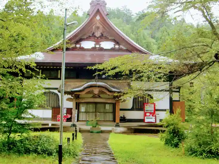 円蔵寺の本殿・本堂