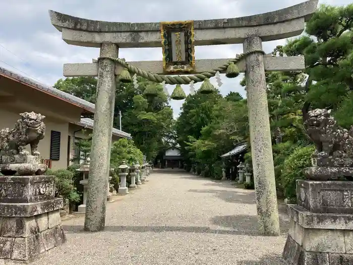 下新川神社の鳥居