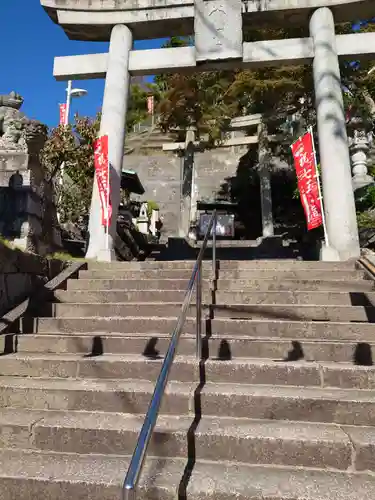 草津八幡宮の鳥居