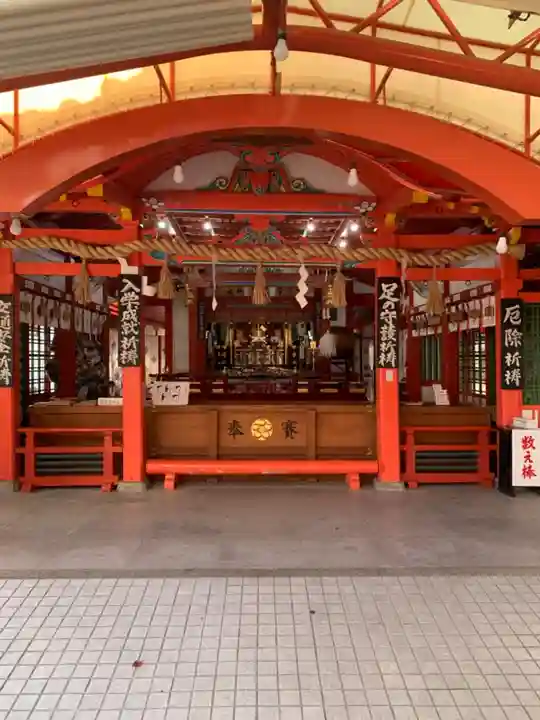 足の神様 服部天神宮の本殿・本堂