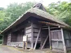 三峯神社奥宮の建物その他