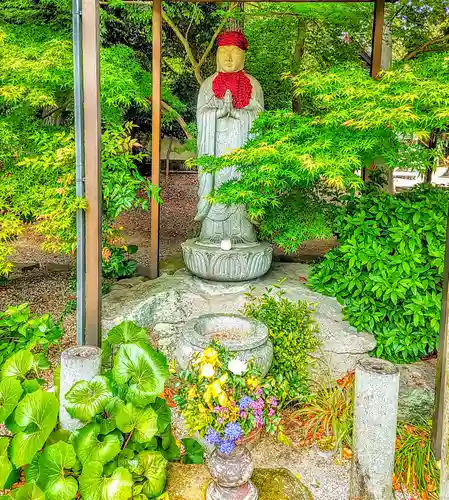 泉蔵教会（泉蔵寺）の地蔵