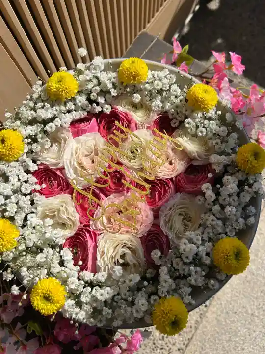 御井神社の{uncategorized: "未分類", other: "その他", undefined: "問題あり", building: "その他建物", grave: "お墓", sacred_gate: "鳥居", guardian: "狛犬", statue: "像", buddha: "仏像", history: "歴史", nature: "自然", garden: "庭園", animal: "動物", pagoda: "塔", temizu: "手水舎", mountain_gate: "山門・神門", sanctuary: "本殿・本堂", subordinate: "末社・摂社", art: "芸術", scenery: "景色", jizo: "地蔵", ema: "絵馬", goshuin: "御朱印", omikuji: "おみくじ", items: "授与品その他", amulet: "お守り", goshuincho: "御朱印帳", eats: "食事", festival: "お祭り", votive_dance: "神楽", shichigosan: "七五三参", wedding: "結婚式", experience: "体験その他", initially: "初詣", around: "周辺", anti_infection: "感染症対策"}