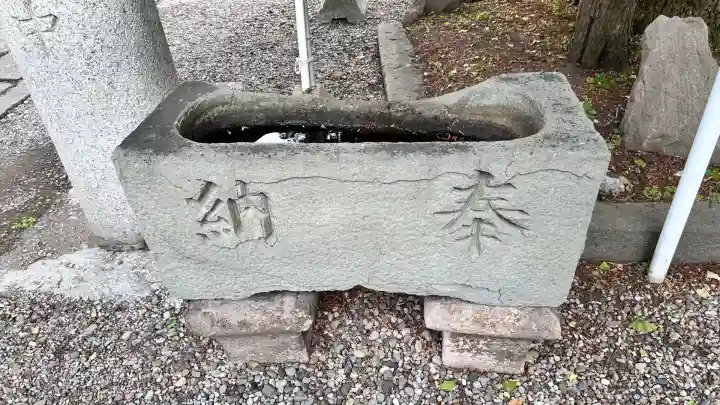 函館厳島神社の手水舎