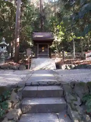 枚岡神社の末社・摂社