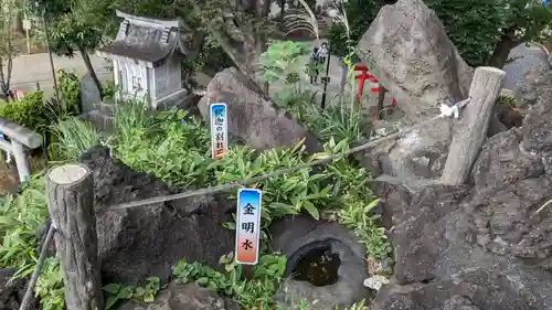 鳩森八幡神社の庭園