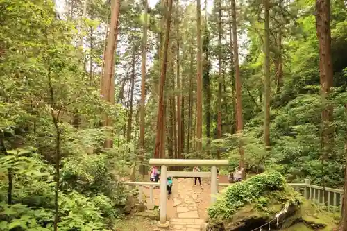 御岩神社の建物その他