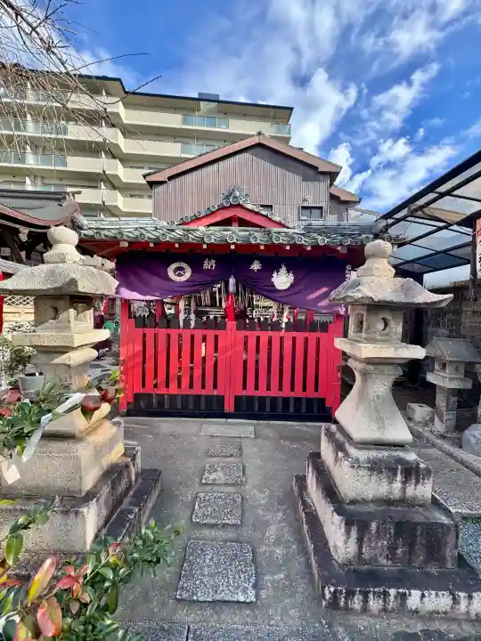 金札宮の{uncategorized: "未分類", other: "その他", undefined: "問題あり", building: "その他建物", grave: "お墓", sacred_gate: "鳥居", guardian: "狛犬", statue: "像", buddha: "仏像", history: "歴史", nature: "自然", garden: "庭園", animal: "動物", pagoda: "塔", temizu: "手水舎", mountain_gate: "山門・神門", sanctuary: "本殿・本堂", subordinate: "末社・摂社", art: "芸術", scenery: "景色", jizo: "地蔵", ema: "絵馬", goshuin: "御朱印", omikuji: "おみくじ", items: "授与品その他", amulet: "お守り", goshuincho: "御朱印帳", eats: "食事", festival: "お祭り", votive_dance: "神楽", shichigosan: "七五三参", wedding: "結婚式", experience: "体験その他", initially: "初詣", around: "周辺", anti_infection: "感染症対策"}