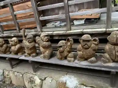 大瀧神社の{uncategorized: "未分類", other: "その他", undefined: "問題あり", building: "その他建物", grave: "お墓", sacred_gate: "鳥居", guardian: "狛犬", statue: "像", buddha: "仏像", history: "歴史", nature: "自然", garden: "庭園", animal: "動物", pagoda: "塔", temizu: "手水舎", mountain_gate: "山門・神門", sanctuary: "本殿・本堂", subordinate: "末社・摂社", art: "芸術", scenery: "景色", jizo: "地蔵", ema: "絵馬", goshuin: "御朱印", omikuji: "おみくじ", items: "授与品その他", amulet: "お守り", goshuincho: "御朱印帳", eats: "食事", festival: "お祭り", votive_dance: "神楽", shichigosan: "七五三参", wedding: "結婚式", experience: "体験その他", initially: "初詣", around: "周辺", anti_infection: "感染症対策"}