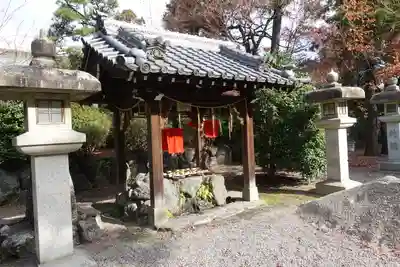九帝王宮 萱野神社の手水舎