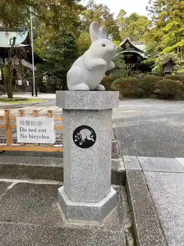 岡崎神社の狛犬
