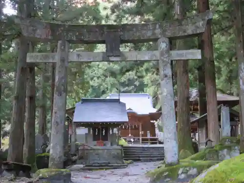 甲斐駒ヶ岳神社の鳥居