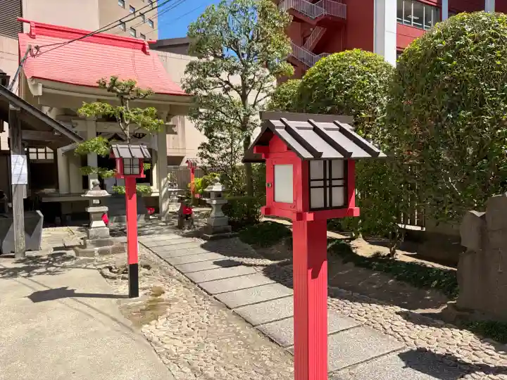 瀧澤神社の{uncategorized: "未分類", other: "その他", undefined: "問題あり", building: "その他建物", grave: "お墓", sacred_gate: "鳥居", guardian: "狛犬", statue: "像", buddha: "仏像", history: "歴史", nature: "自然", garden: "庭園", animal: "動物", pagoda: "塔", temizu: "手水舎", mountain_gate: "山門・神門", sanctuary: "本殿・本堂", subordinate: "末社・摂社", art: "芸術", scenery: "景色", jizo: "地蔵", ema: "絵馬", goshuin: "御朱印", omikuji: "おみくじ", items: "授与品その他", amulet: "お守り", goshuincho: "御朱印帳", eats: "食事", festival: "お祭り", votive_dance: "神楽", shichigosan: "七五三参", wedding: "結婚式", experience: "体験その他", initially: "初詣", around: "周辺", anti_infection: "感染症対策"}