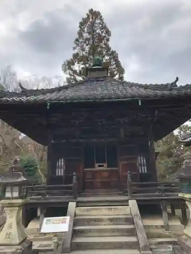 石山寺の{uncategorized: "未分類", other: "その他", undefined: "問題あり", building: "その他建物", grave: "お墓", sacred_gate: "鳥居", guardian: "狛犬", statue: "像", buddha: "仏像", history: "歴史", nature: "自然", garden: "庭園", animal: "動物", pagoda: "塔", temizu: "手水舎", mountain_gate: "山門・神門", sanctuary: "本殿・本堂", subordinate: "末社・摂社", art: "芸術", scenery: "景色", jizo: "地蔵", ema: "絵馬", goshuin: "御朱印", omikuji: "おみくじ", items: "授与品その他", amulet: "お守り", goshuincho: "御朱印帳", eats: "食事", festival: "お祭り", votive_dance: "神楽", shichigosan: "七五三参", wedding: "結婚式", experience: "体験その他", initially: "初詣", around: "周辺", anti_infection: "感染症対策"}
