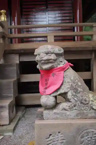 三峯神社の狛犬