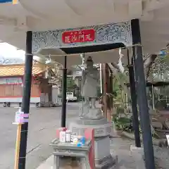 妙法寺の像