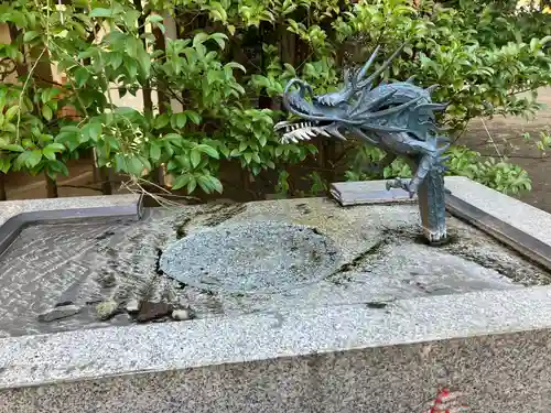 川口神社の手水