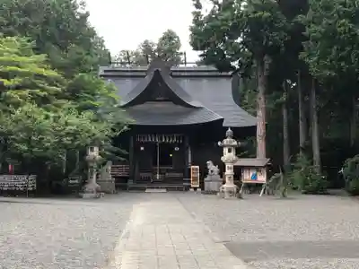 冨士御室浅間神社の本殿・本堂