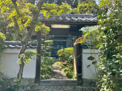 換骨堂(元真如堂)の山門・神門