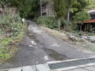 大王寺の{uncategorized: "未分類", other: "その他", undefined: "問題あり", building: "その他建物", grave: "お墓", sacred_gate: "鳥居", guardian: "狛犬", statue: "像", buddha: "仏像", history: "歴史", nature: "自然", garden: "庭園", animal: "動物", pagoda: "塔", temizu: "手水舎", mountain_gate: "山門・神門", sanctuary: "本殿・本堂", subordinate: "末社・摂社", art: "芸術", scenery: "景色", jizo: "地蔵", ema: "絵馬", goshuin: "御朱印", omikuji: "おみくじ", items: "授与品その他", amulet: "お守り", goshuincho: "御朱印帳", eats: "食事", festival: "お祭り", votive_dance: "神楽", shichigosan: "七五三参", wedding: "結婚式", experience: "体験その他", initially: "初詣", around: "周辺", anti_infection: "感染症対策"}